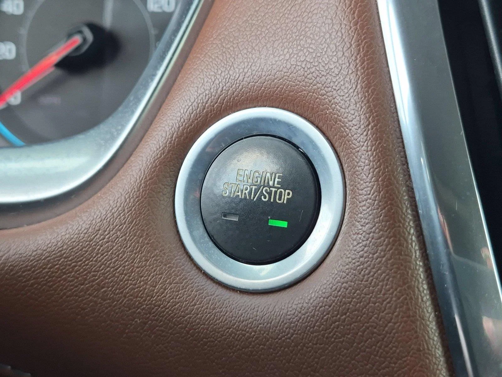 Used 2018 Mosaic Black Metallic Chevrolet High Country image 29