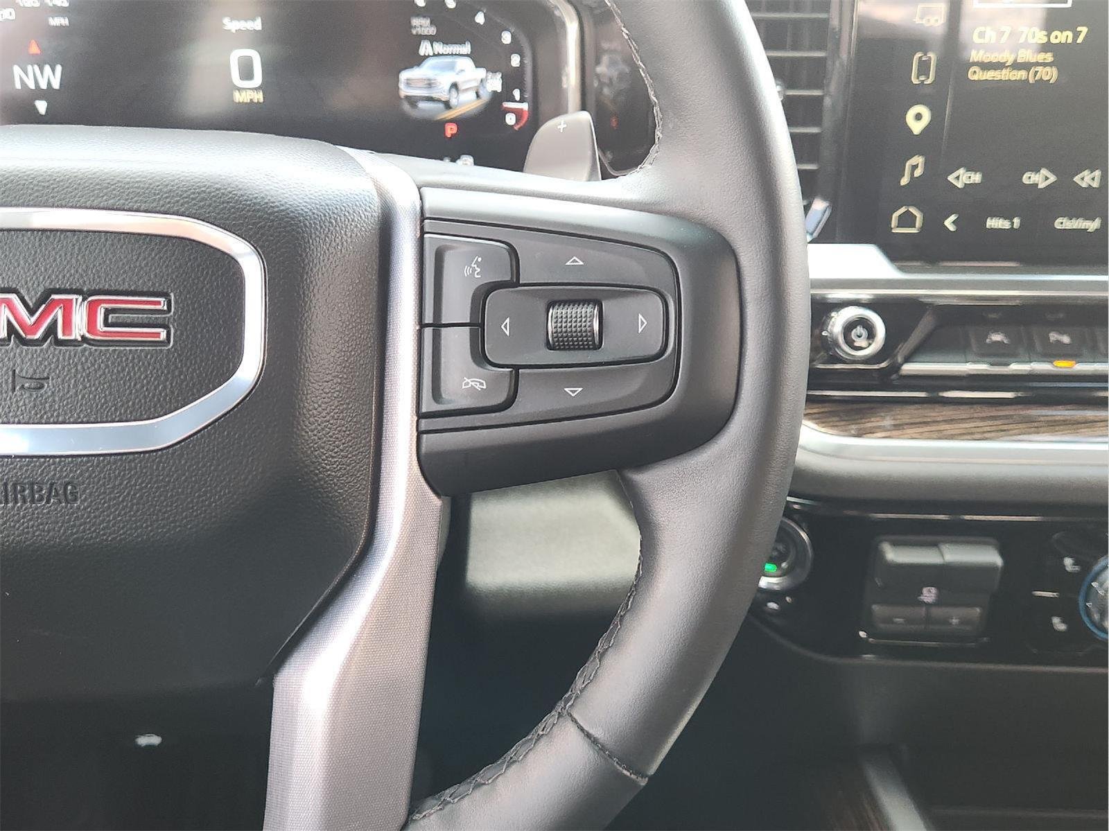 Used 2026 Onyx Black GMC Elevation image 30