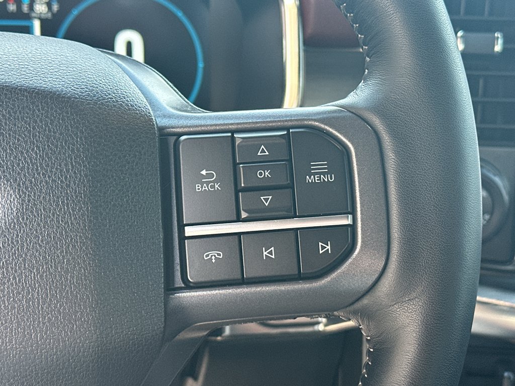 Used 2023 Carbonized Gray Metallic Ford Lariat image 19
