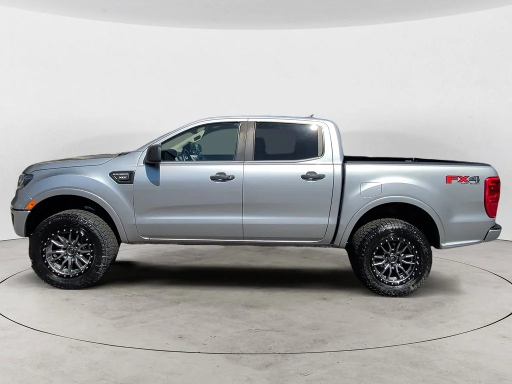 Used 2020 Silver Ford XLT image 2