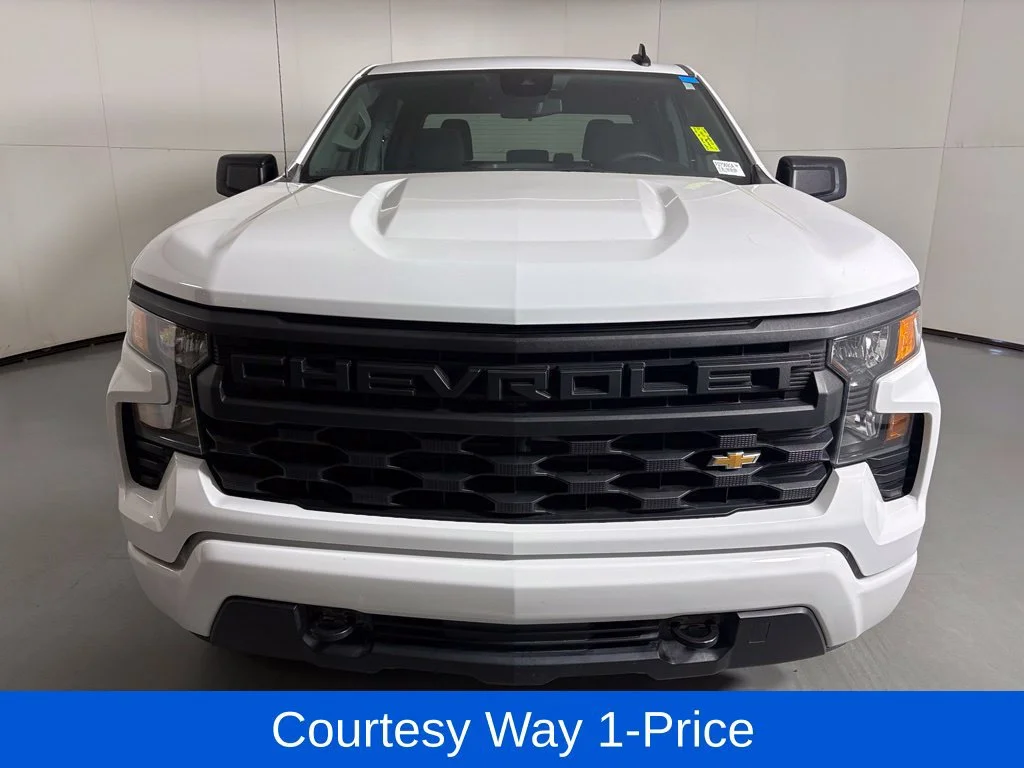 Used 2024 Summit White Chevrolet Custom image 4