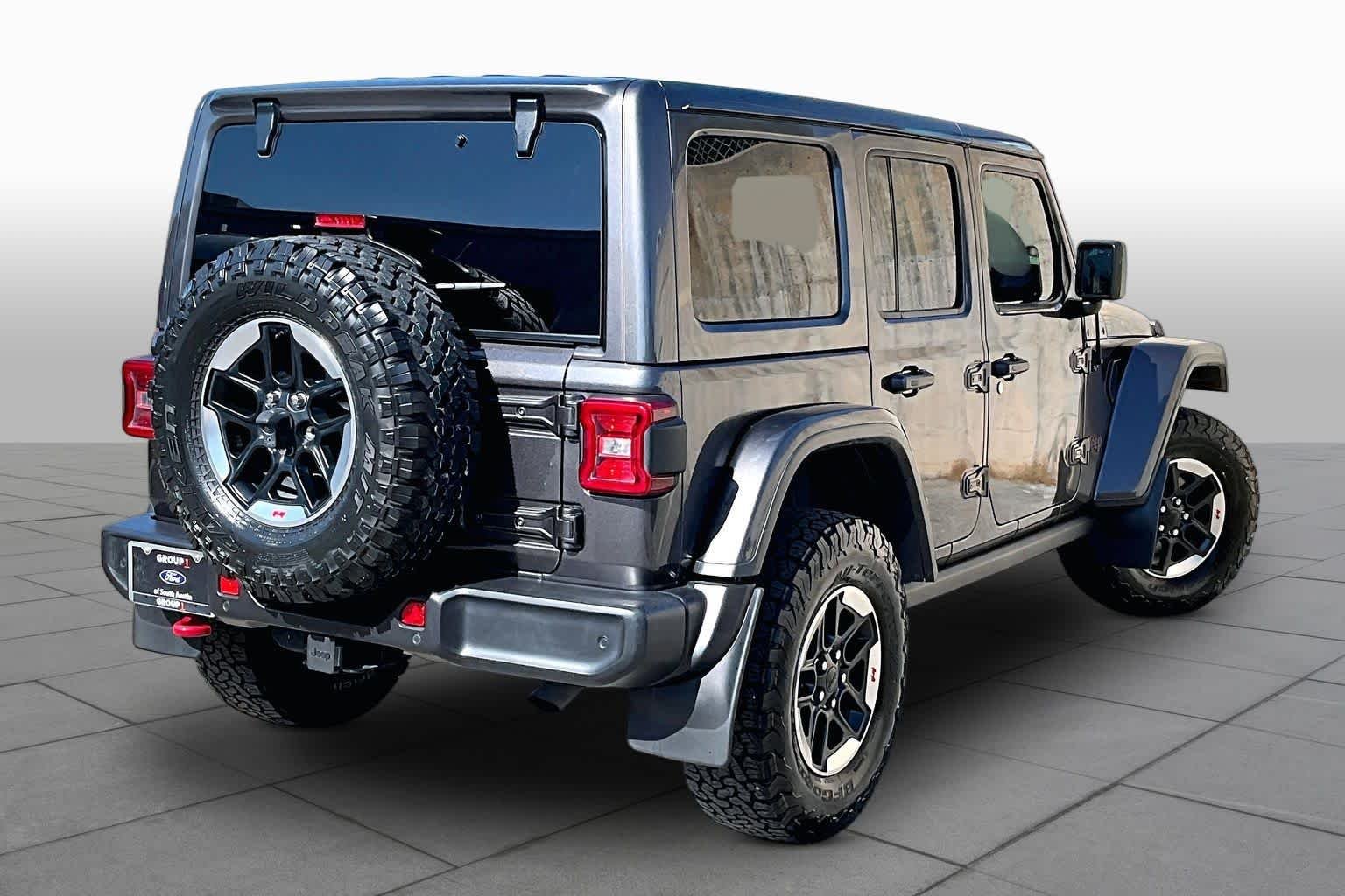 Used 2021 Granite Crystal Clearcoat Metallic Jeep Unlimited Rubicon image 7