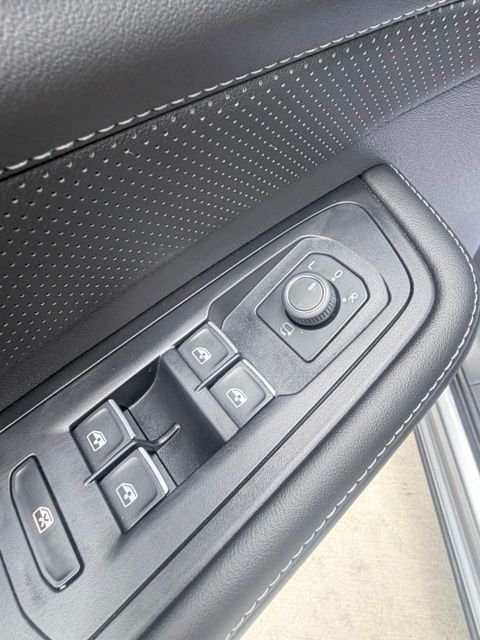 2024 Volkswagen Atlas SEL Premium R-Line - Photo 24