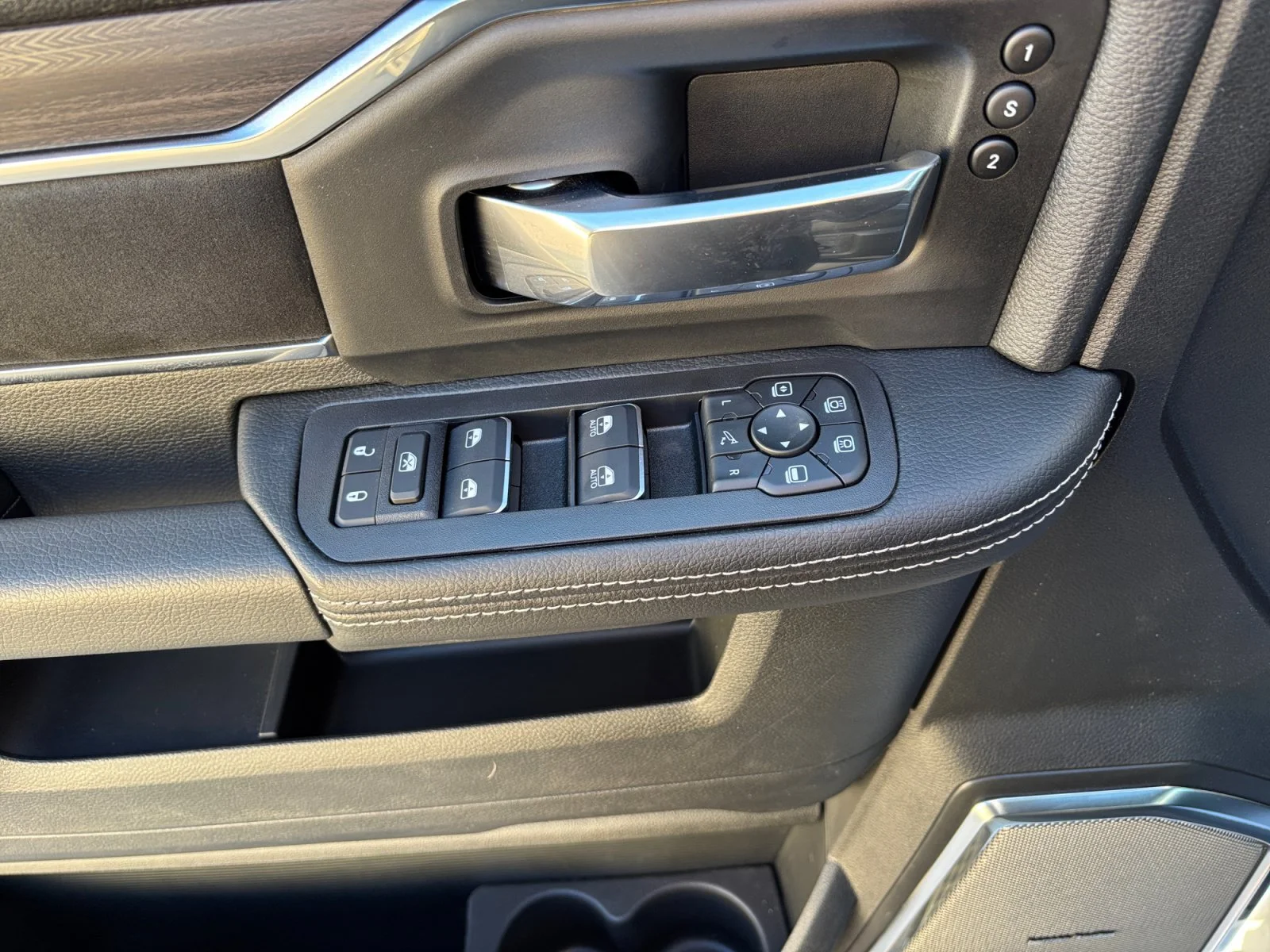New 2027 Bright White Ram Laramie image 11