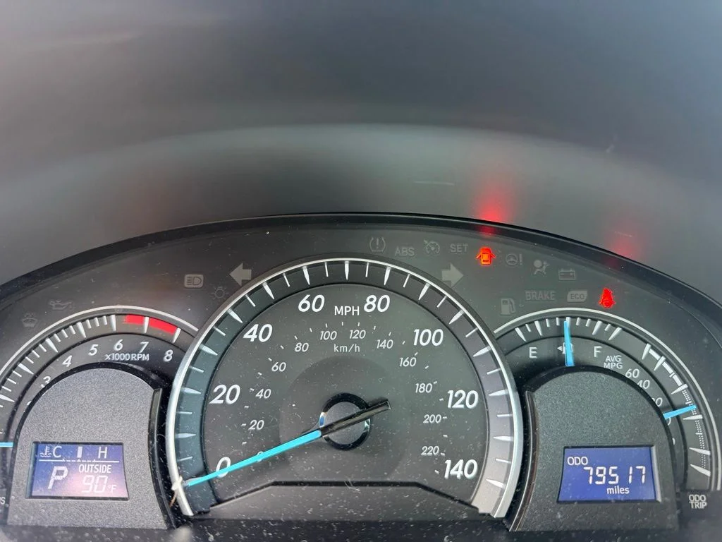 Used 2015 Celestial Silver Metallic Toyota LE image 13