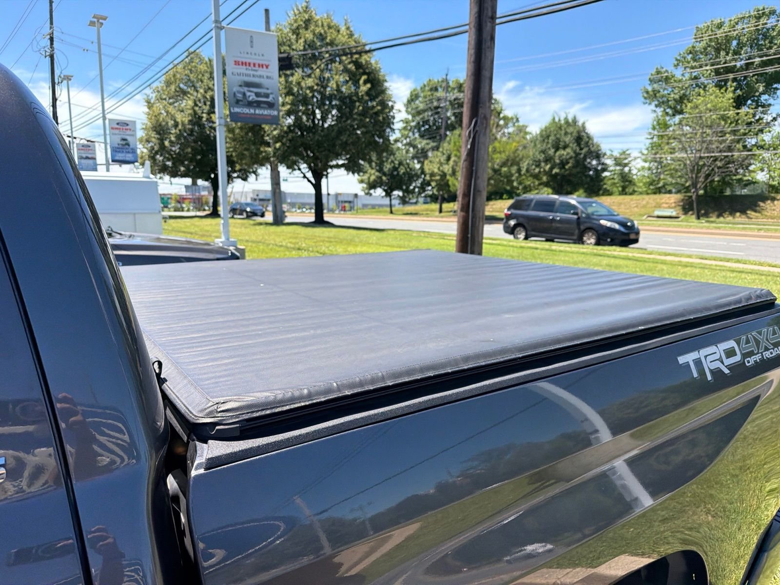 Used 2019 Gray Toyota SR5 image 21