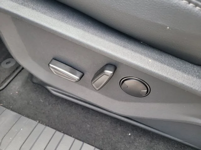 New 2026 Gray Ford Lariat image 21