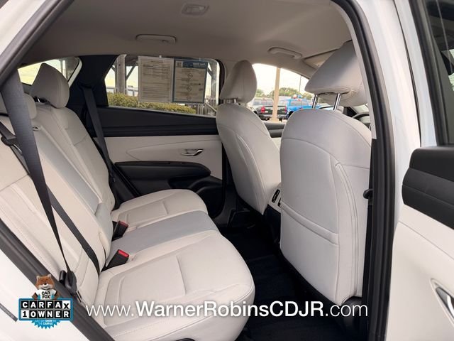 Used 2025 White Hyundai SEL image 17