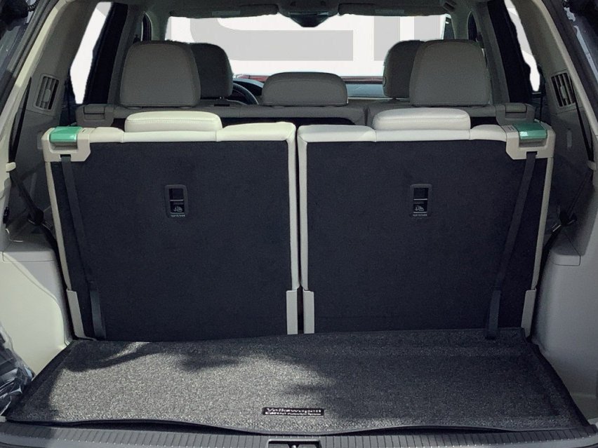 New 2026 Pure Gray Volkswagen 2.0T SE w/Technology image 14