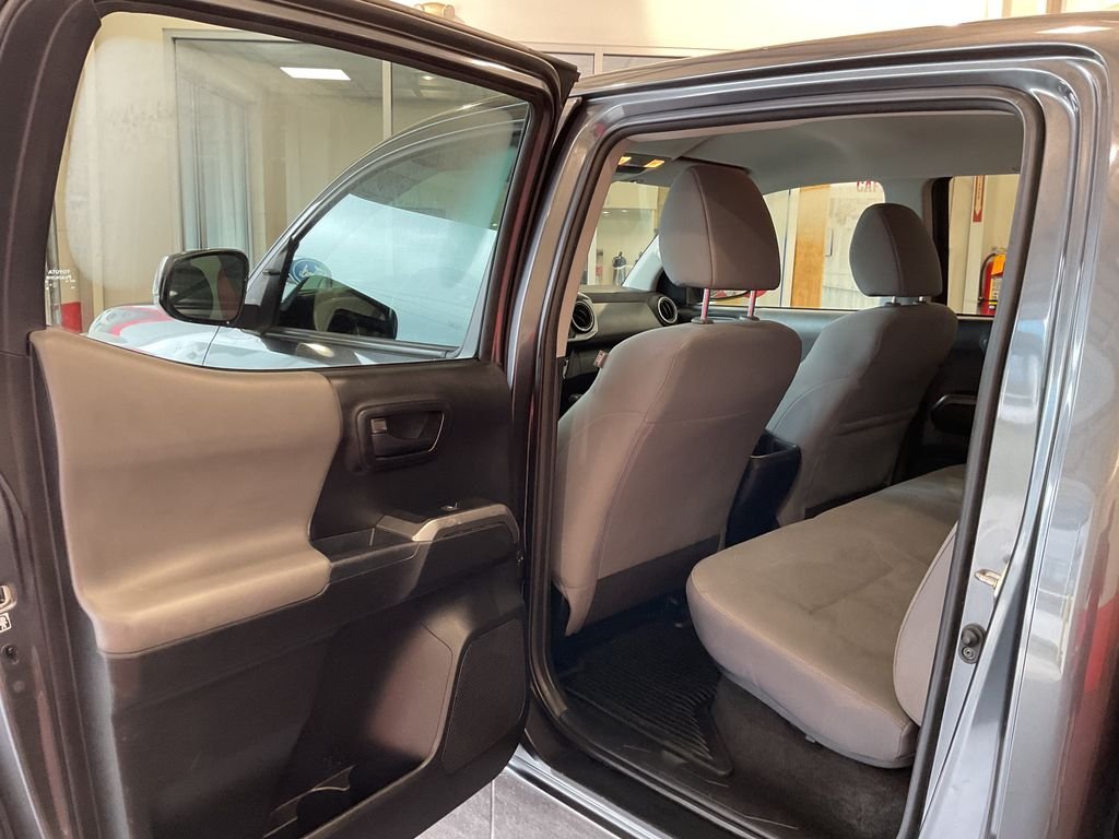 Used 2019 Gray Toyota SR5 image 27