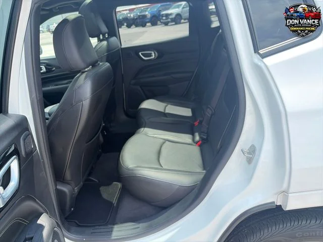 Used 2023 White Jeep High Altitude image 25