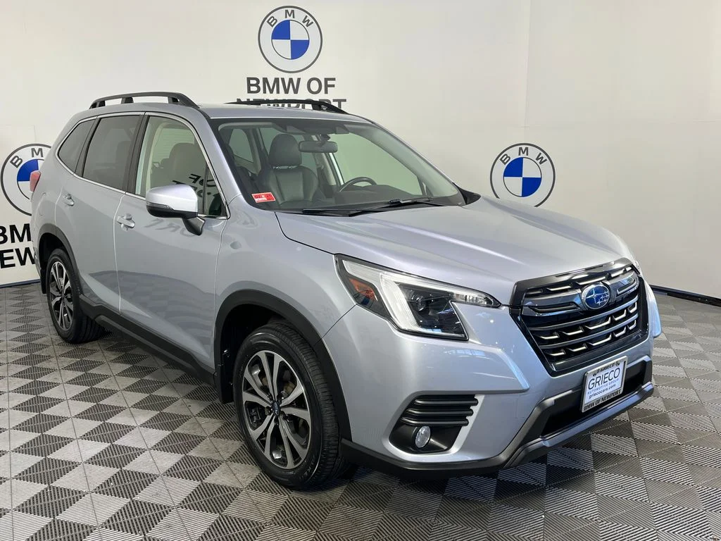 2022 Subaru Forester Limited's photo
