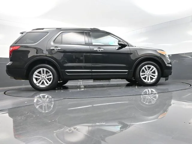 Used 2015 Black Ford XLT image 50
