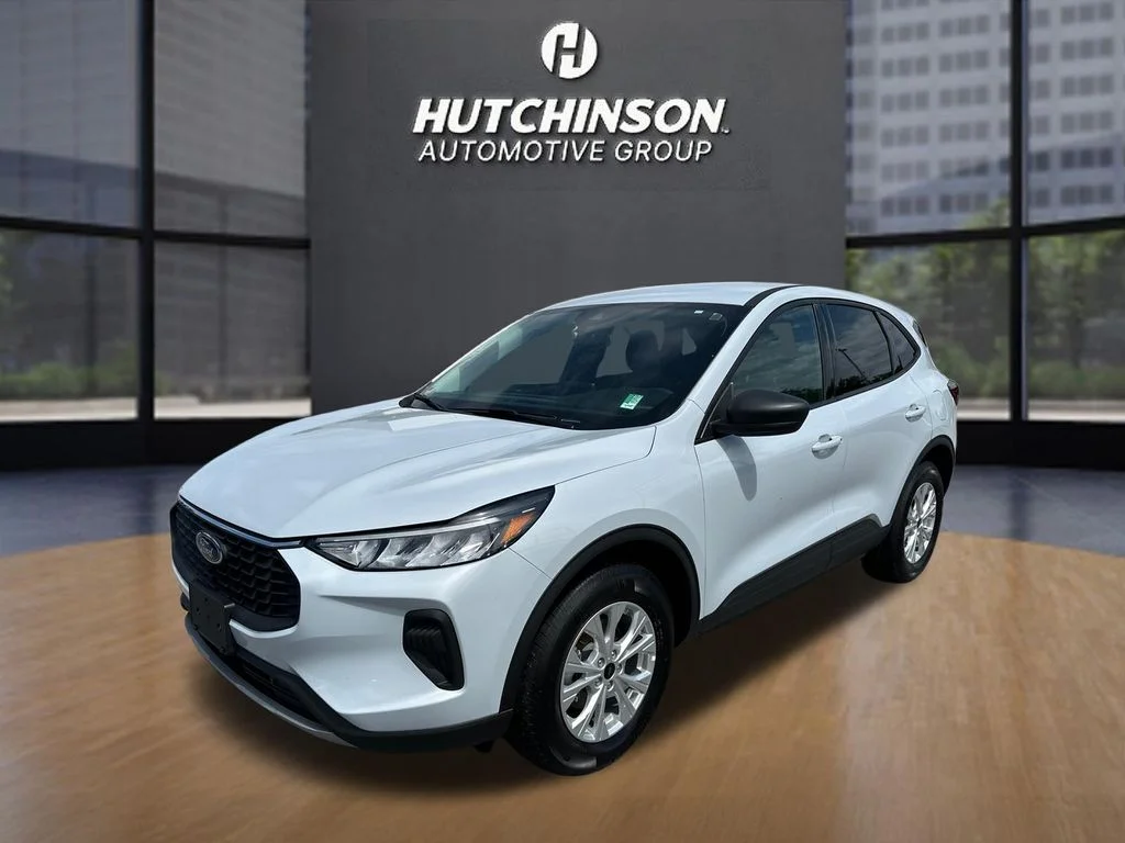 Used 2025 Silver Ford Active image 3