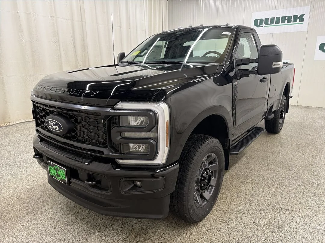 New 2027 Agate Black Metallic Ford F-350® XL image 4