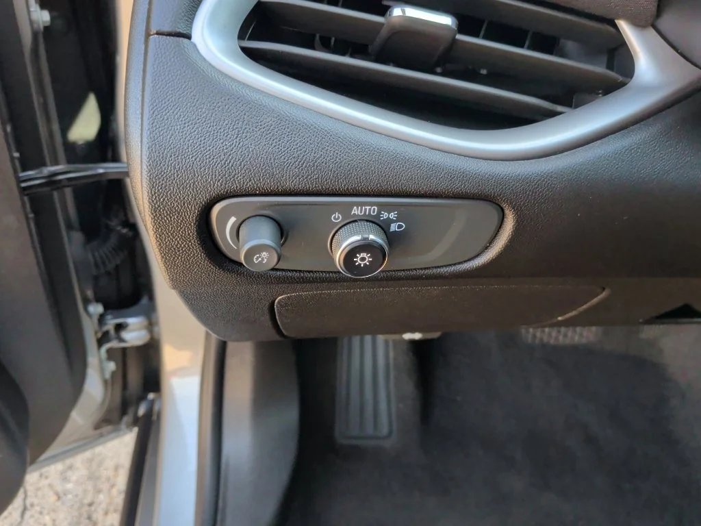 Used 2025 Gray Chevrolet LT image 15
