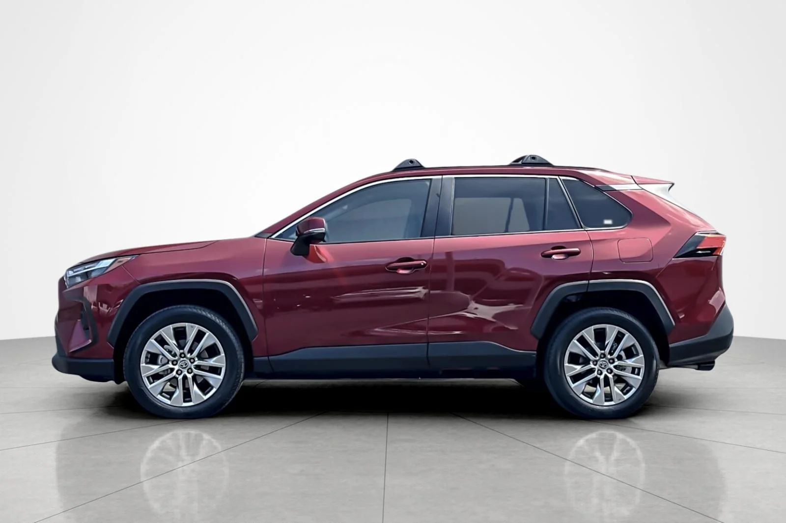 Certified Used 2025 Ruby Flare Pearl Toyota XLE Premium image 2