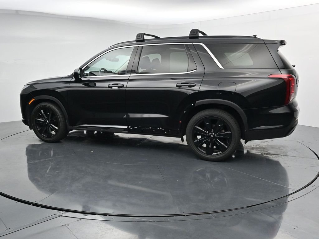 Used 2023 Black Hyundai XRT image 5
