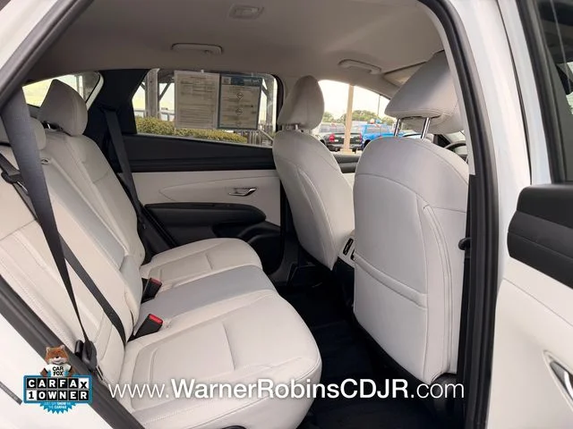Used 2025 White Hyundai SEL image 17