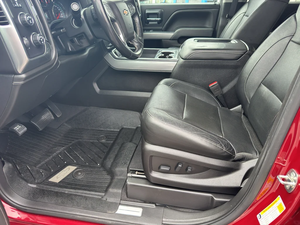 Used 2018 Cajun Red Tintcoat Chevrolet LTZ image 20