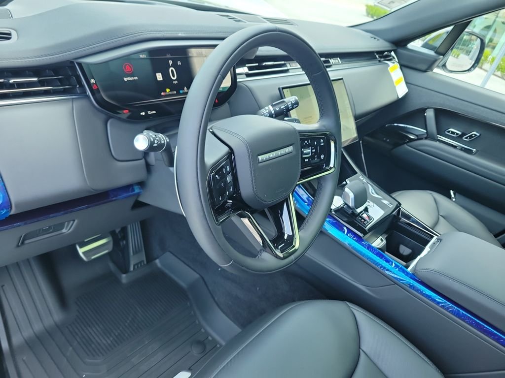 New 2026 Carpathian Grey Land Rover Dynamic SE image 25