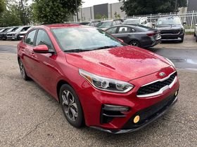 Used 2020 Currant Red Kia LXS image 3