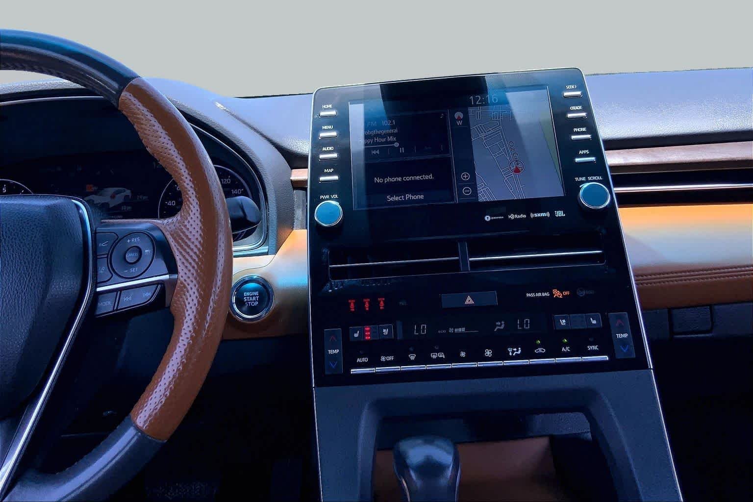 Used 2022 Wind Chill Pearl Toyota Limited image 7