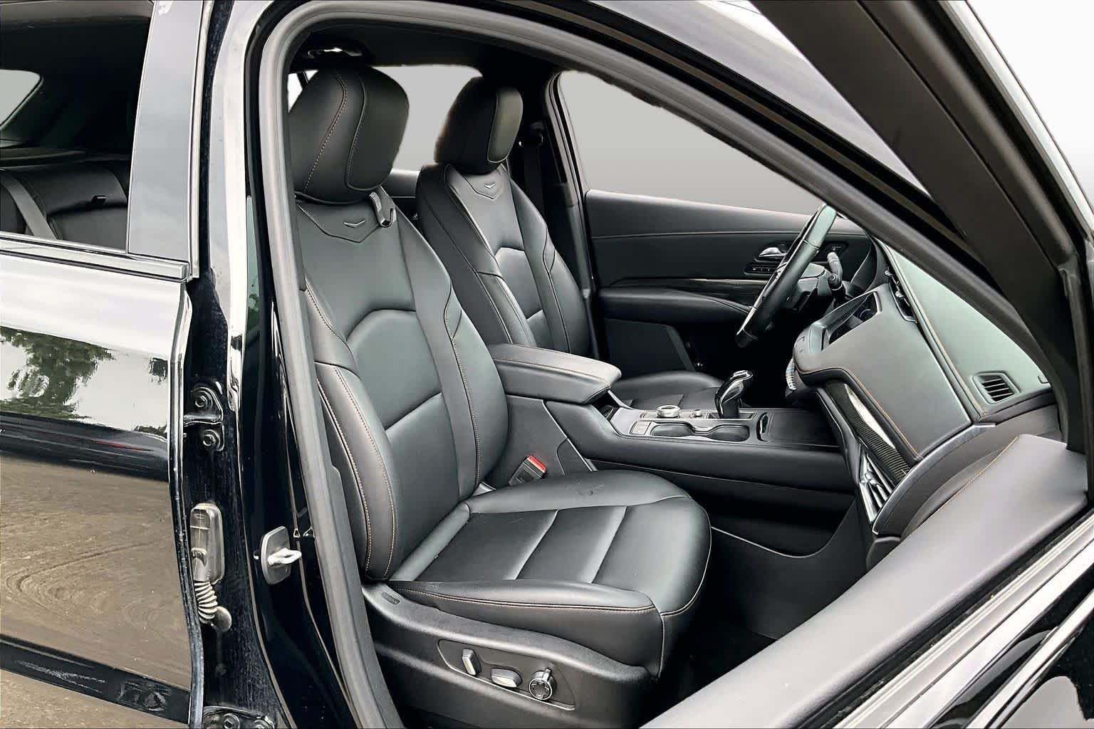 Used 2019 Stellar Black Metallic Cadillac FWD Sport image 8