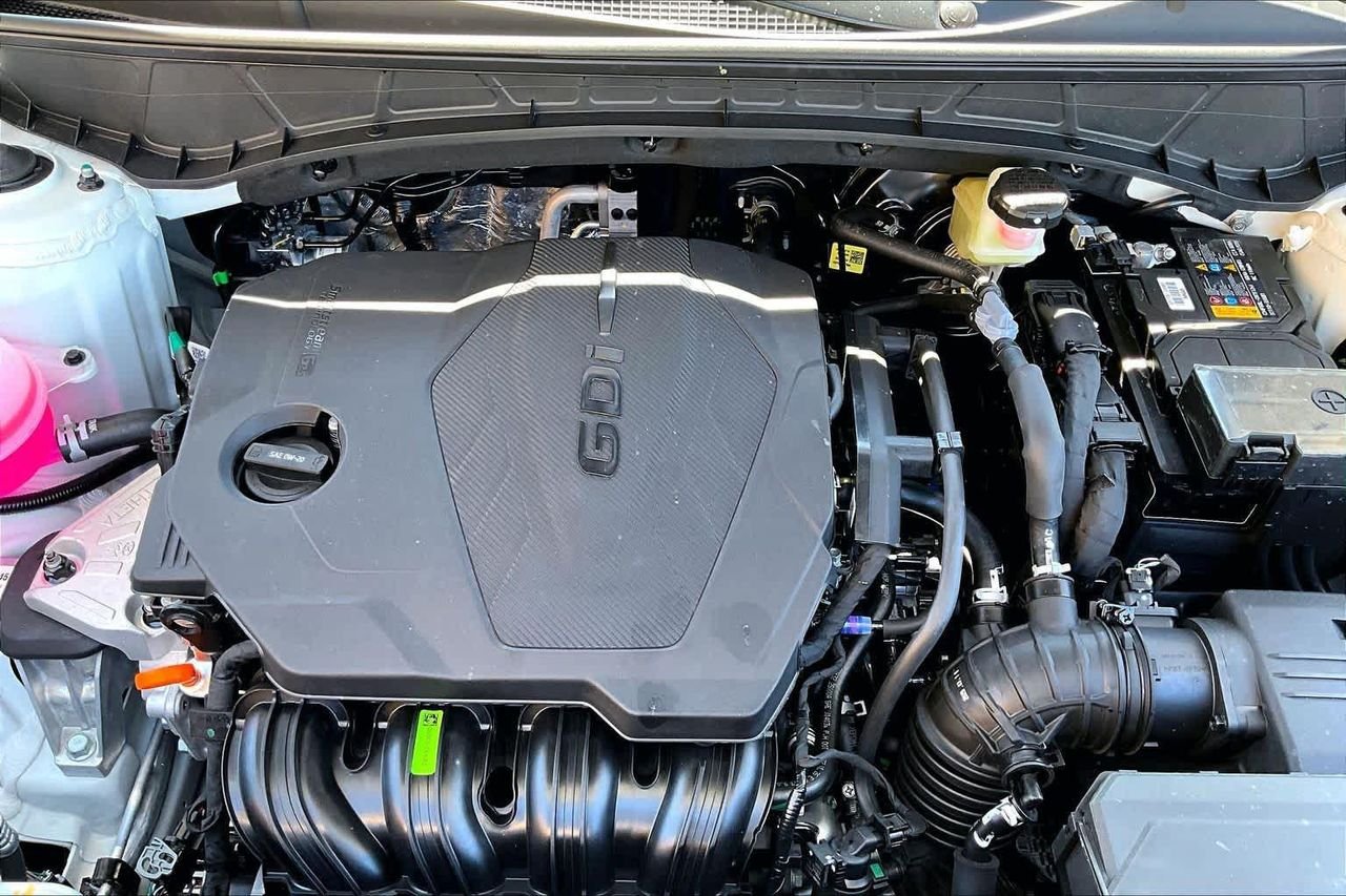New 2027 Atlas White Hyundai SEL Activity image 16