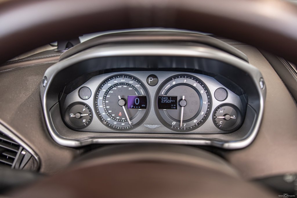 Used 2016 White Aston Martin Volante image 24