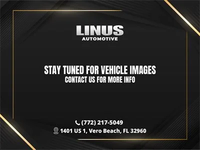 Used 2023 SUMMIT WHITE Buick Essence image 1