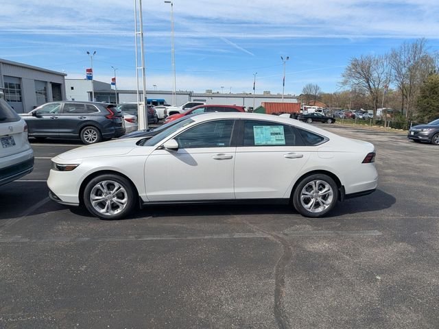 New 2026 Platinum White Pearl Honda LX image 2