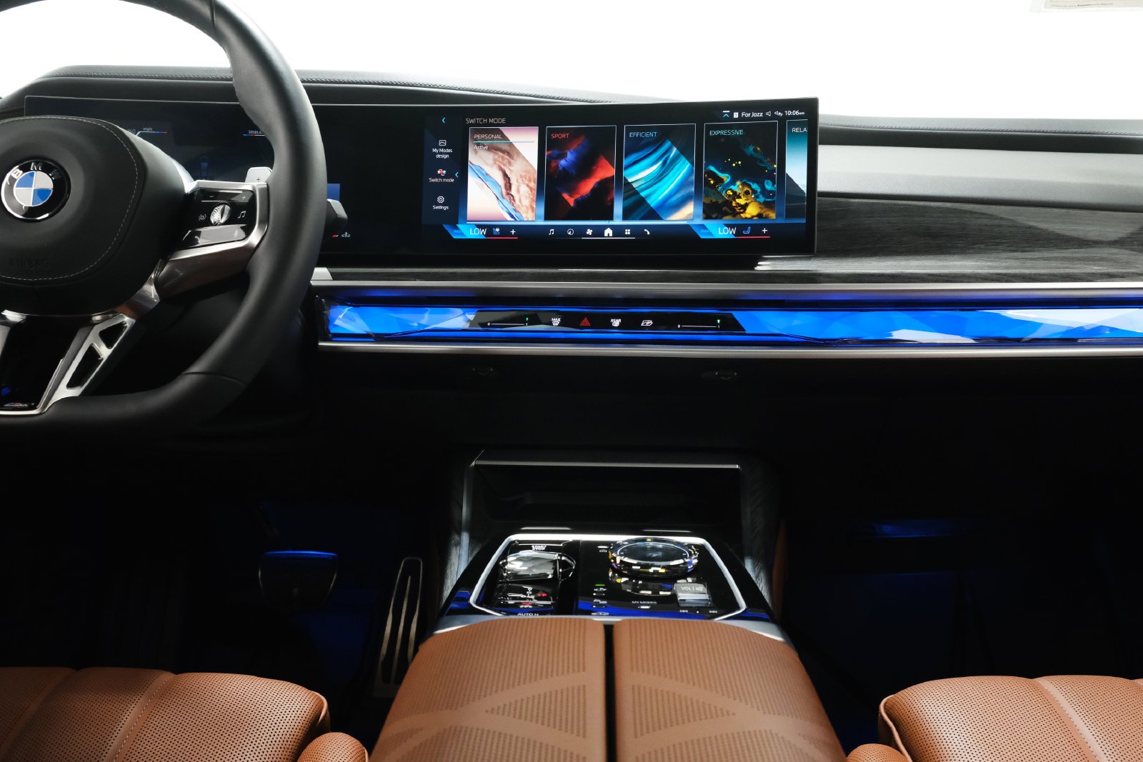 2025 BMW 7 Series 760i - Photo 10