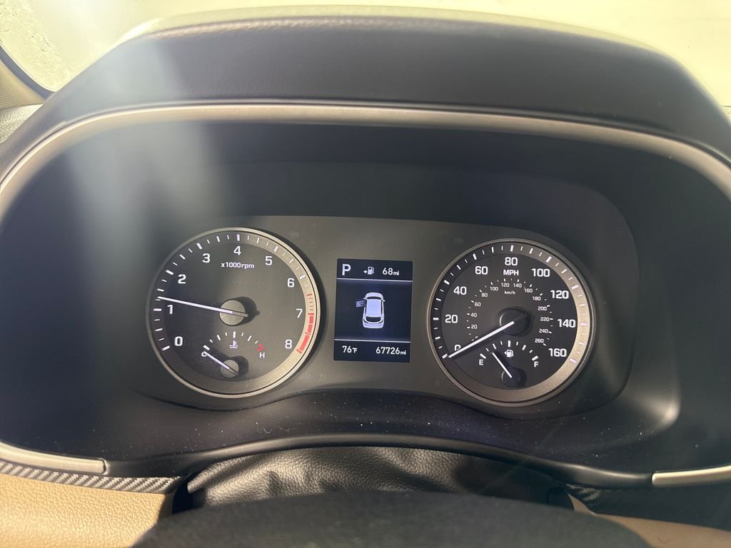 Used 2019 White Hyundai SE image 26