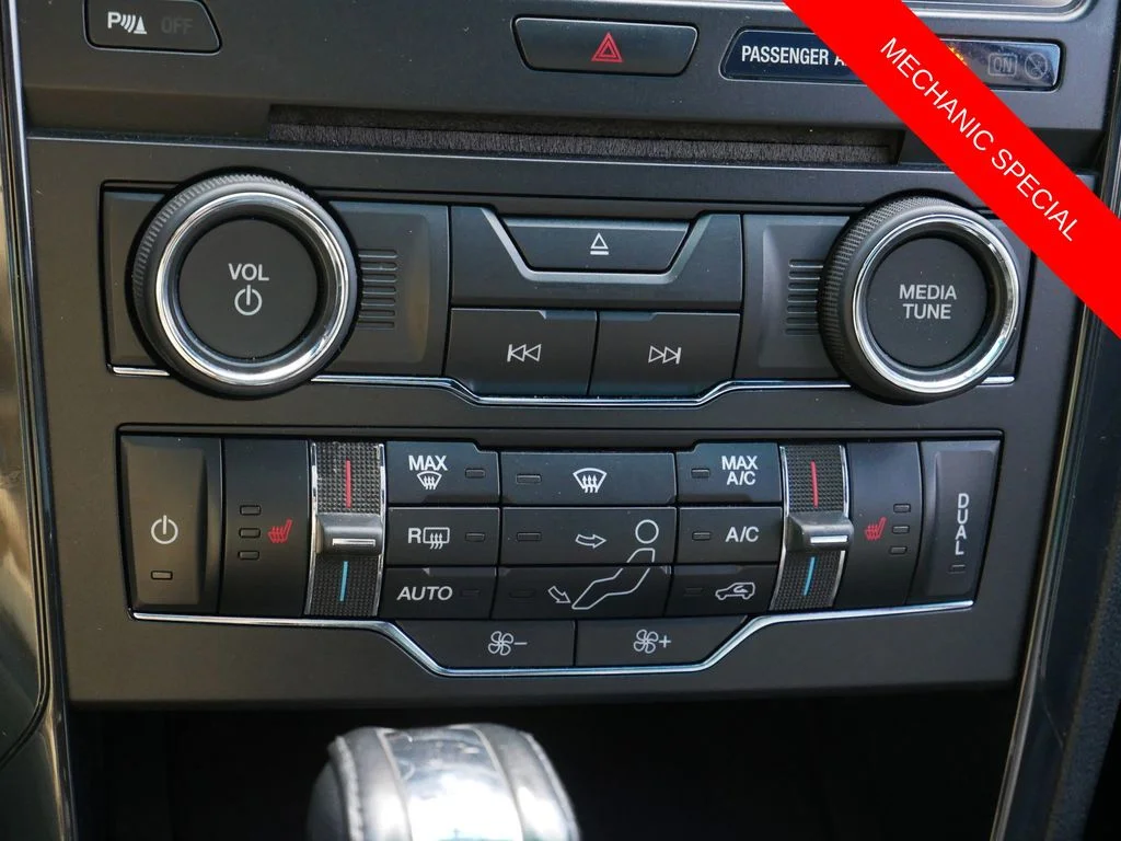 Used 2016 Black Ford XLT image 23