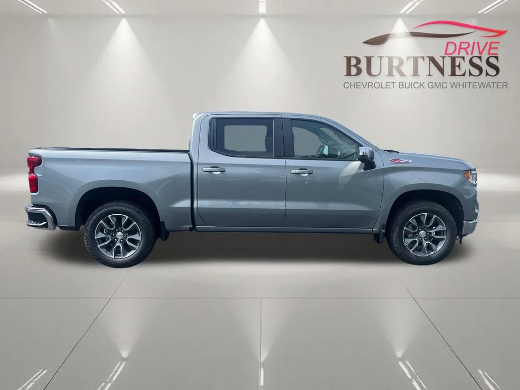 New 2026 Sterling Gray Metallic Chevrolet LT image 4