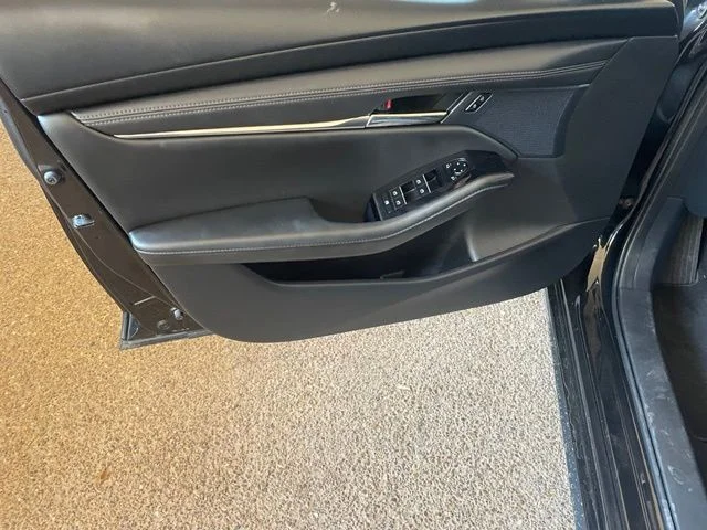 Used 2025 Black Mazda 2.5 S Preferred Package Base image 9