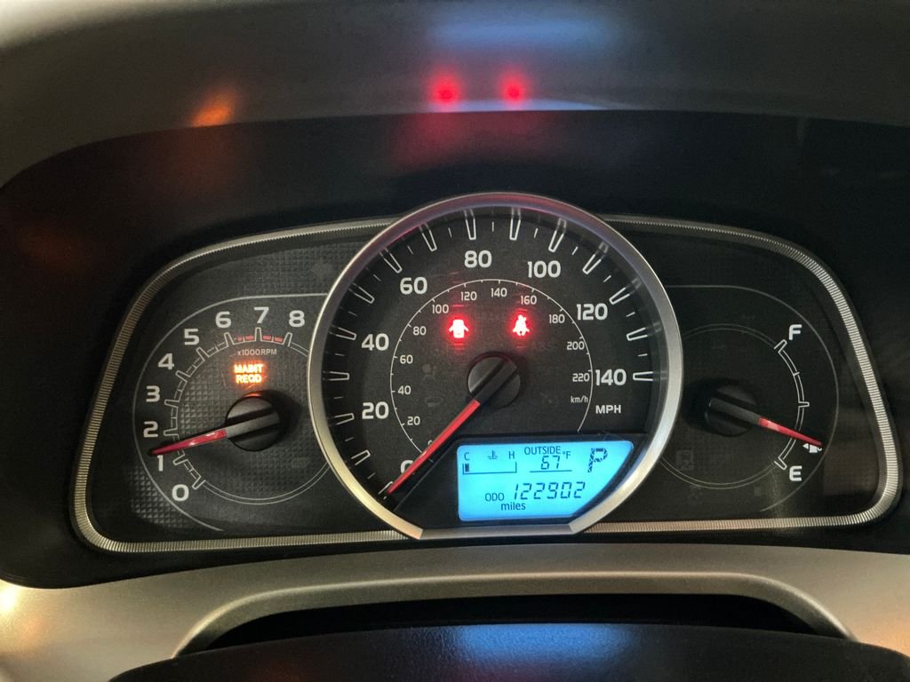 Used 2013 Gray Toyota LE image 19