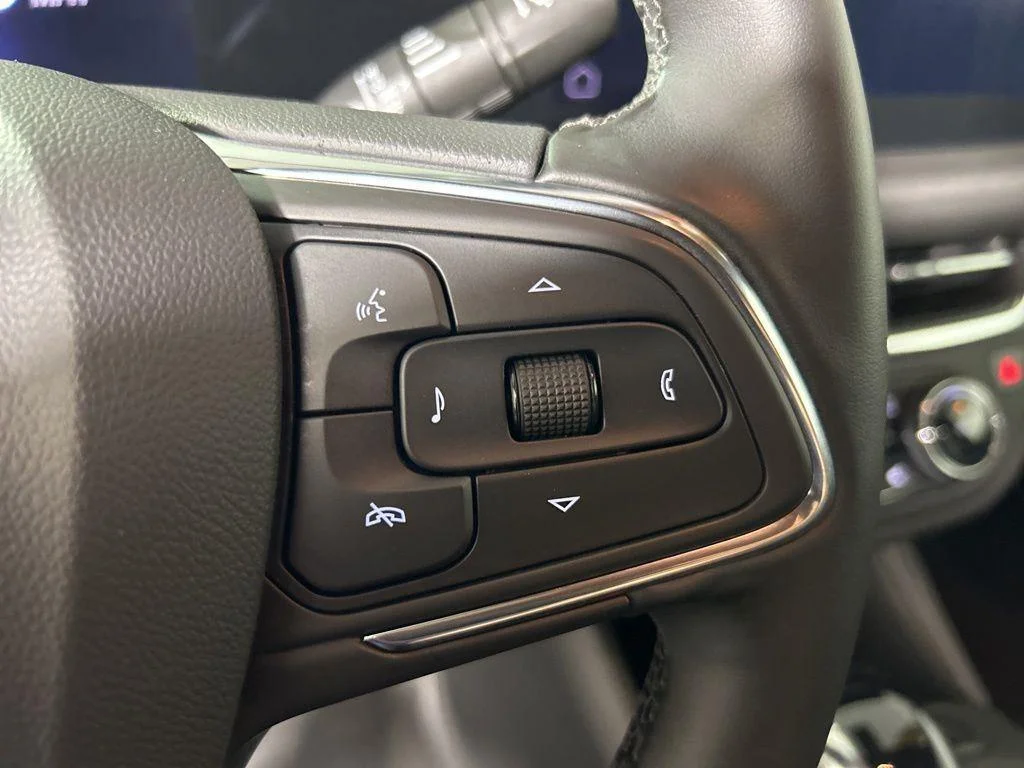 Used 2025 Cinnabar Metallic Buick Preferred image 22