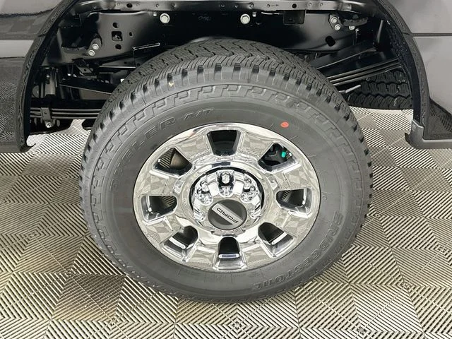 New 2027 Black Ford Lariat image 22