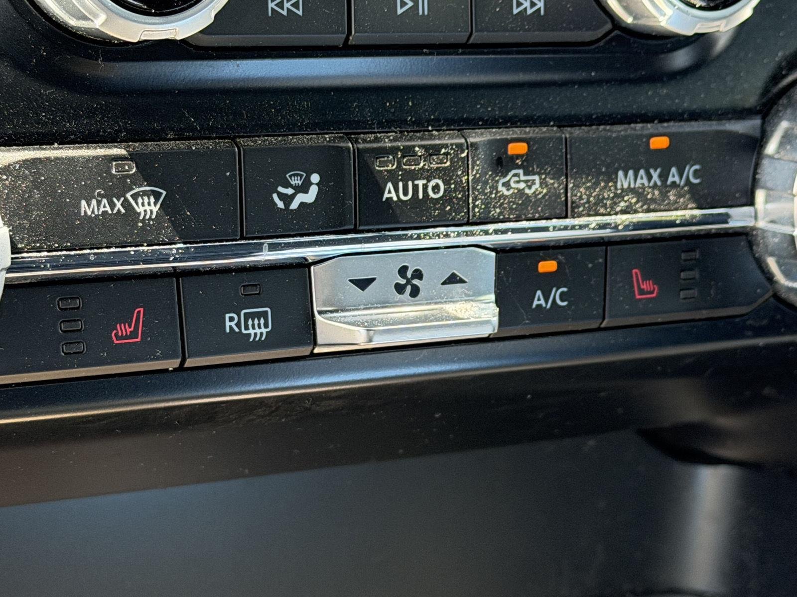 Used 2023 Agate Black Ford XLT image 8