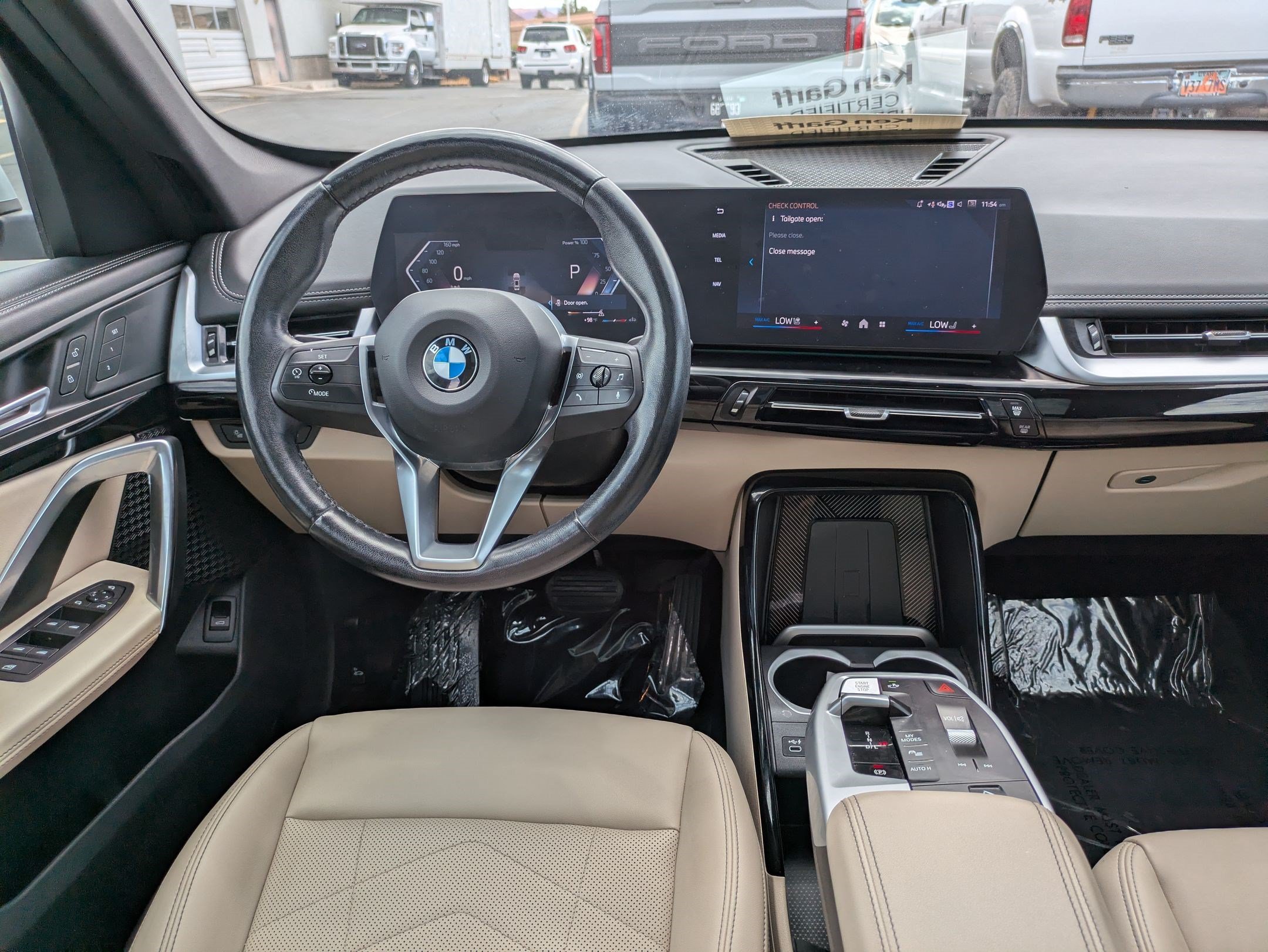 Used 2024 Mineral White Metallic BMW xDrive28i image 28