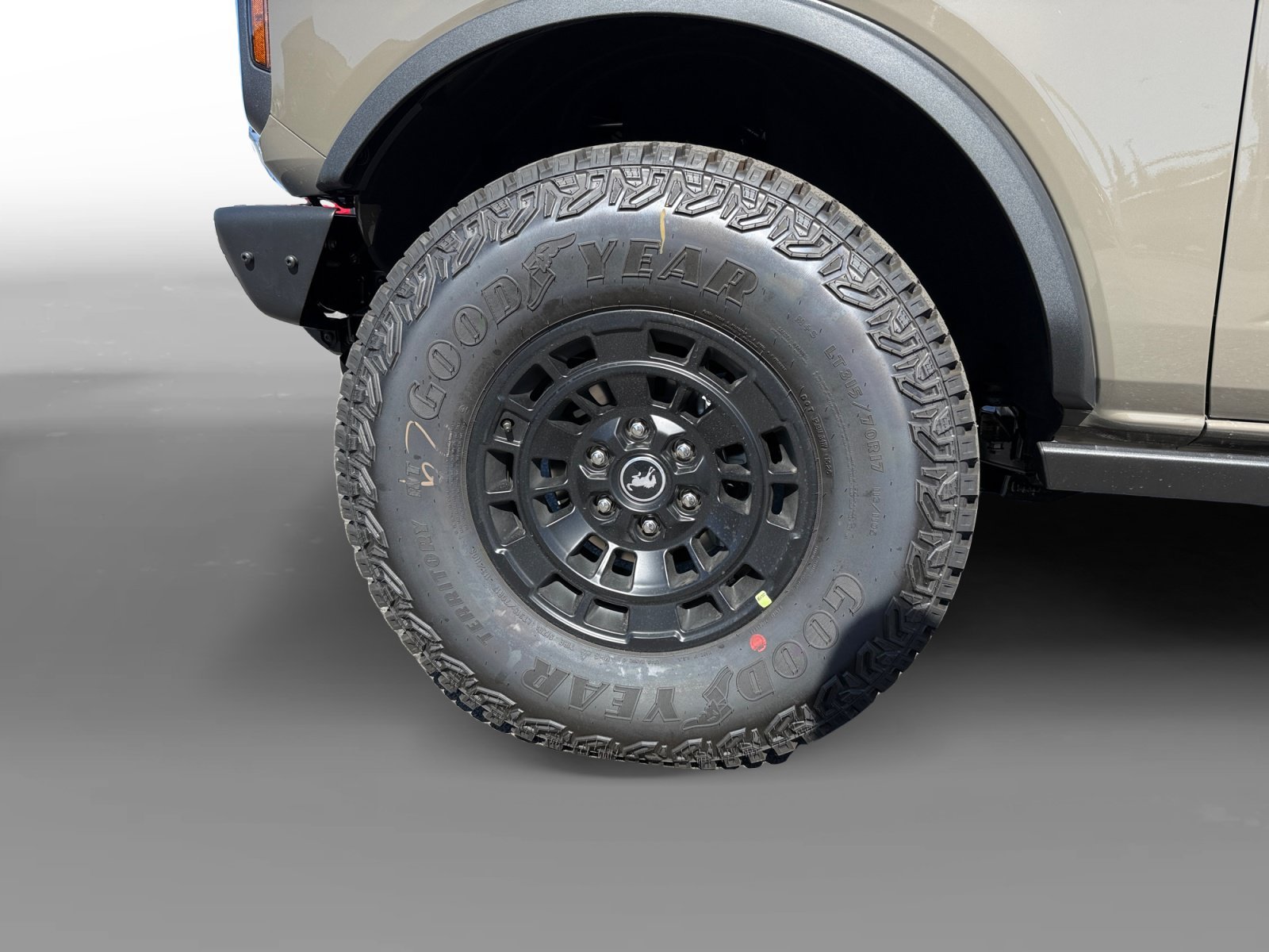New 2026 MARSH GRAY Ford Badlands image 9