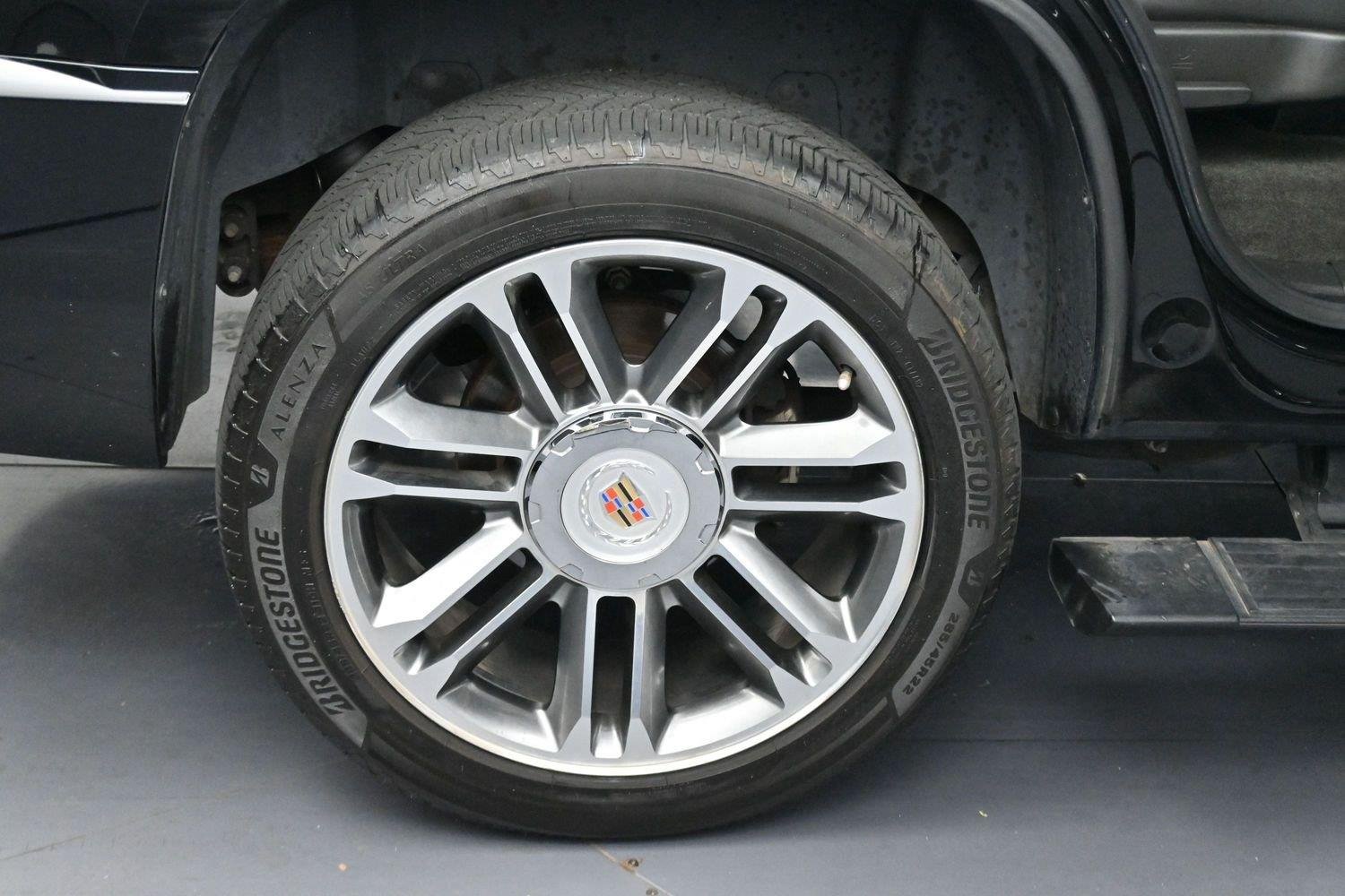 Used 2013 Black Raven Cadillac Premium image 39
