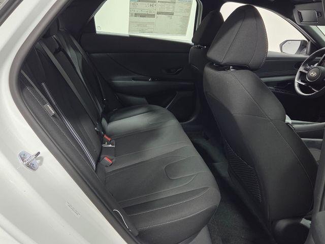 New 2026 White Hyundai SEL Sport Premium image 14
