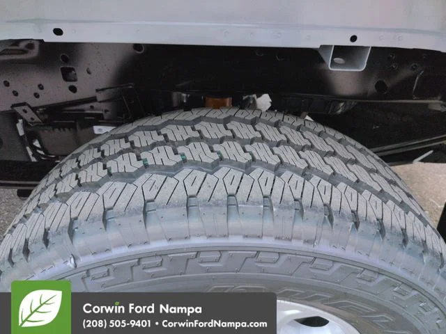 New 2026 Oxford White Ford XLT image 30