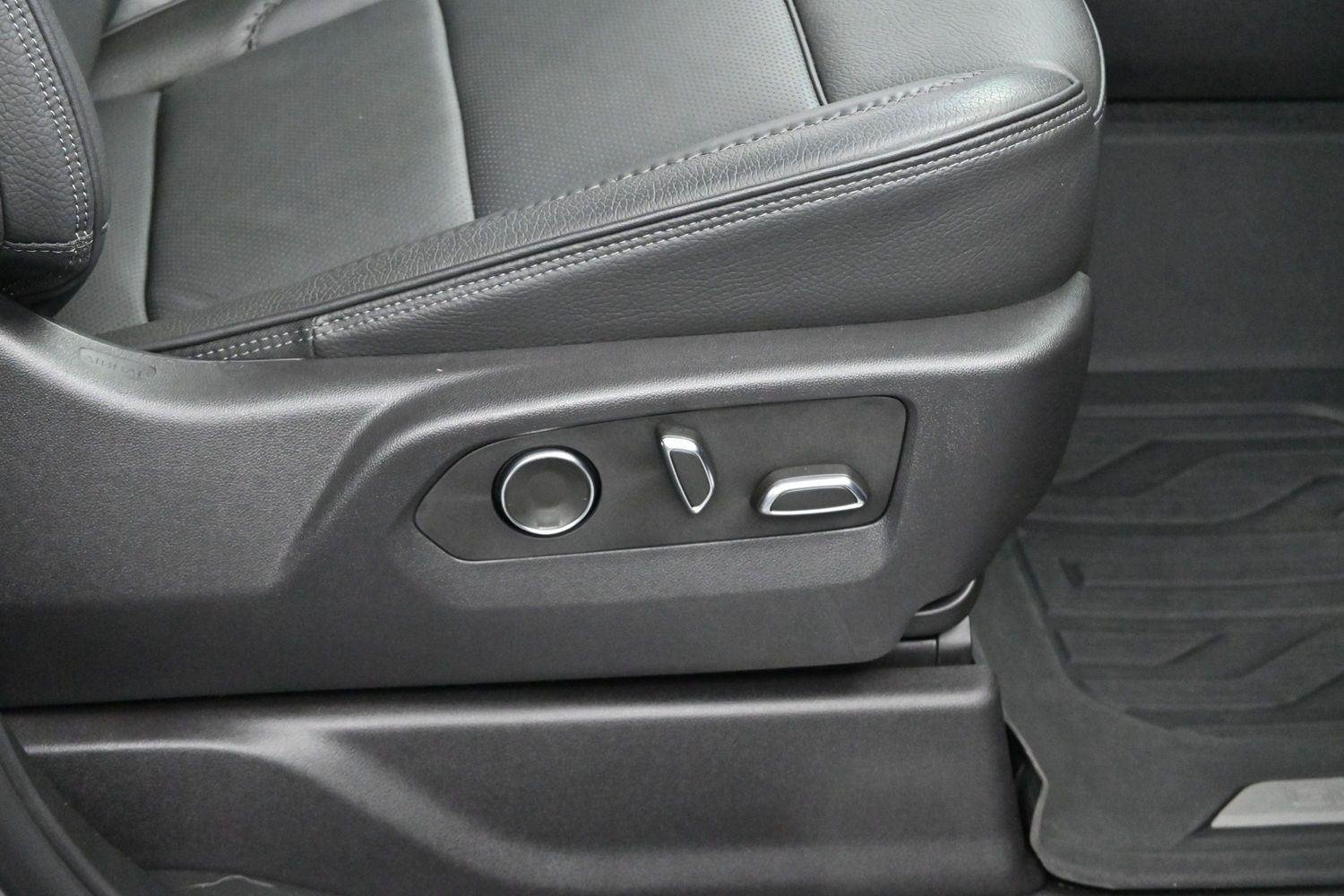 Used 2024 Sterling Metallic GMC Denali image 35