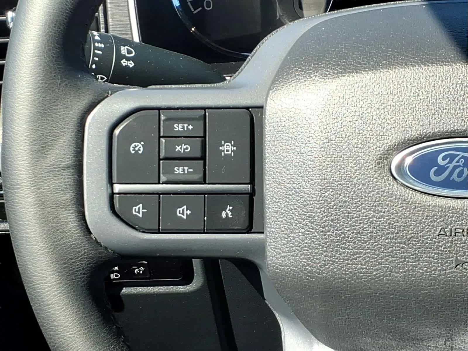2023 Ford F-150 XLT - Photo 21