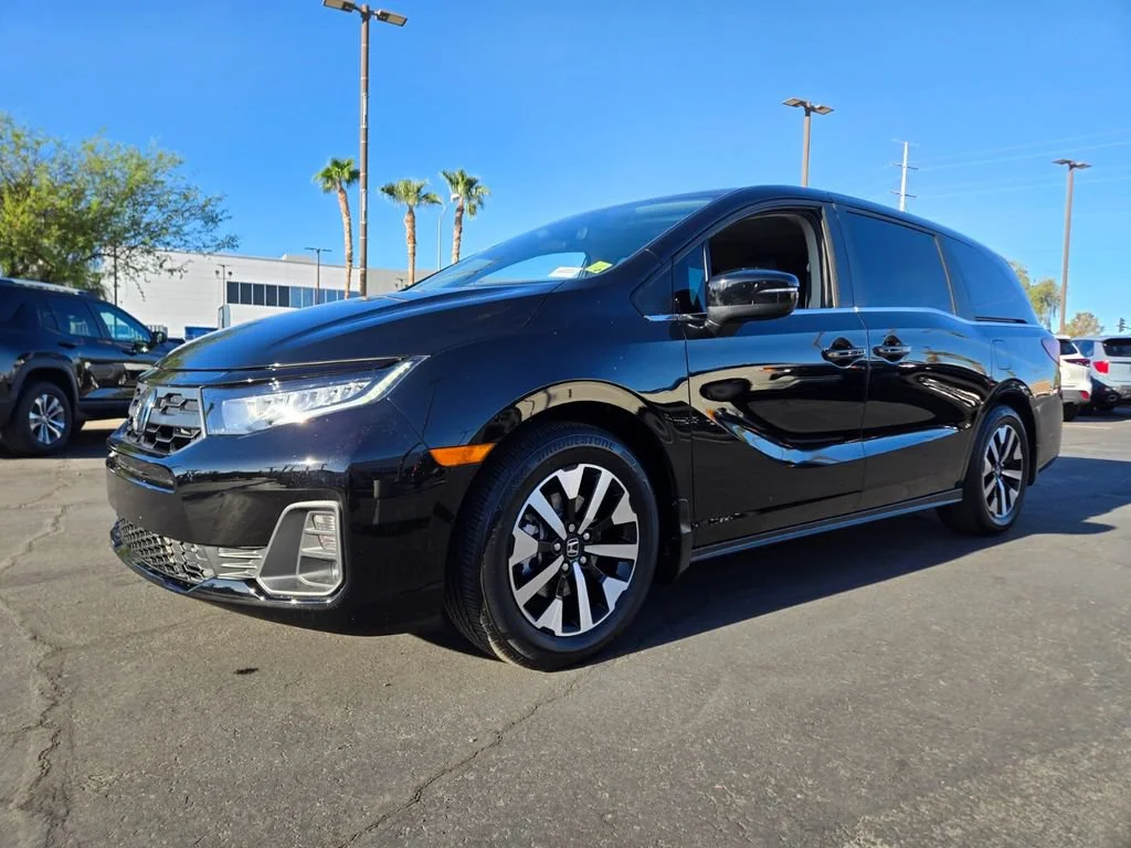 Used 2025 Black Honda EX-L image 2
