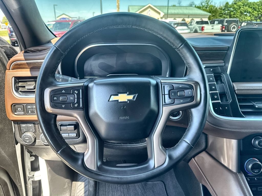 Used 2024 White Chevrolet High Country image 14